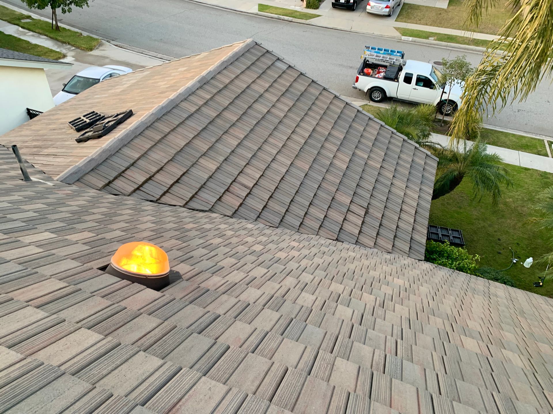 Dirty solar panels before professional cleaning in Inland Empire